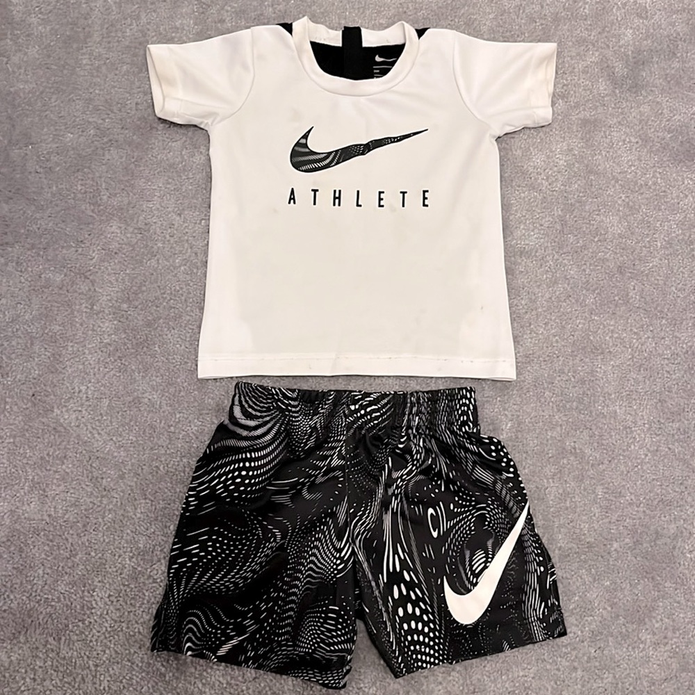 Nike Kids Set 24 months